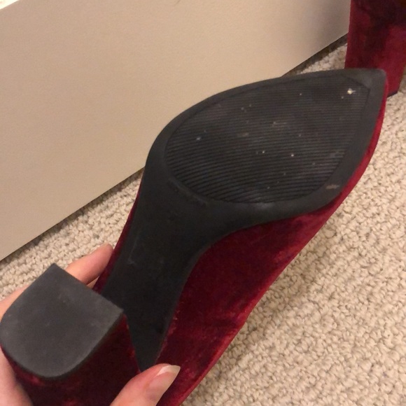 RED VELVET HEELS - BROWNS - Picture 4 of 7